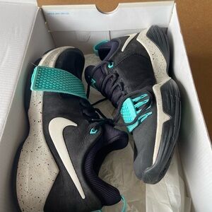 Nike pg 1 Paul George diamond Black aqua grey men’s Athletic Shoes 9.5 in box